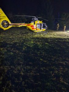 żólty śmigłowiec Lotniczego Pogotowia Ratunkowego